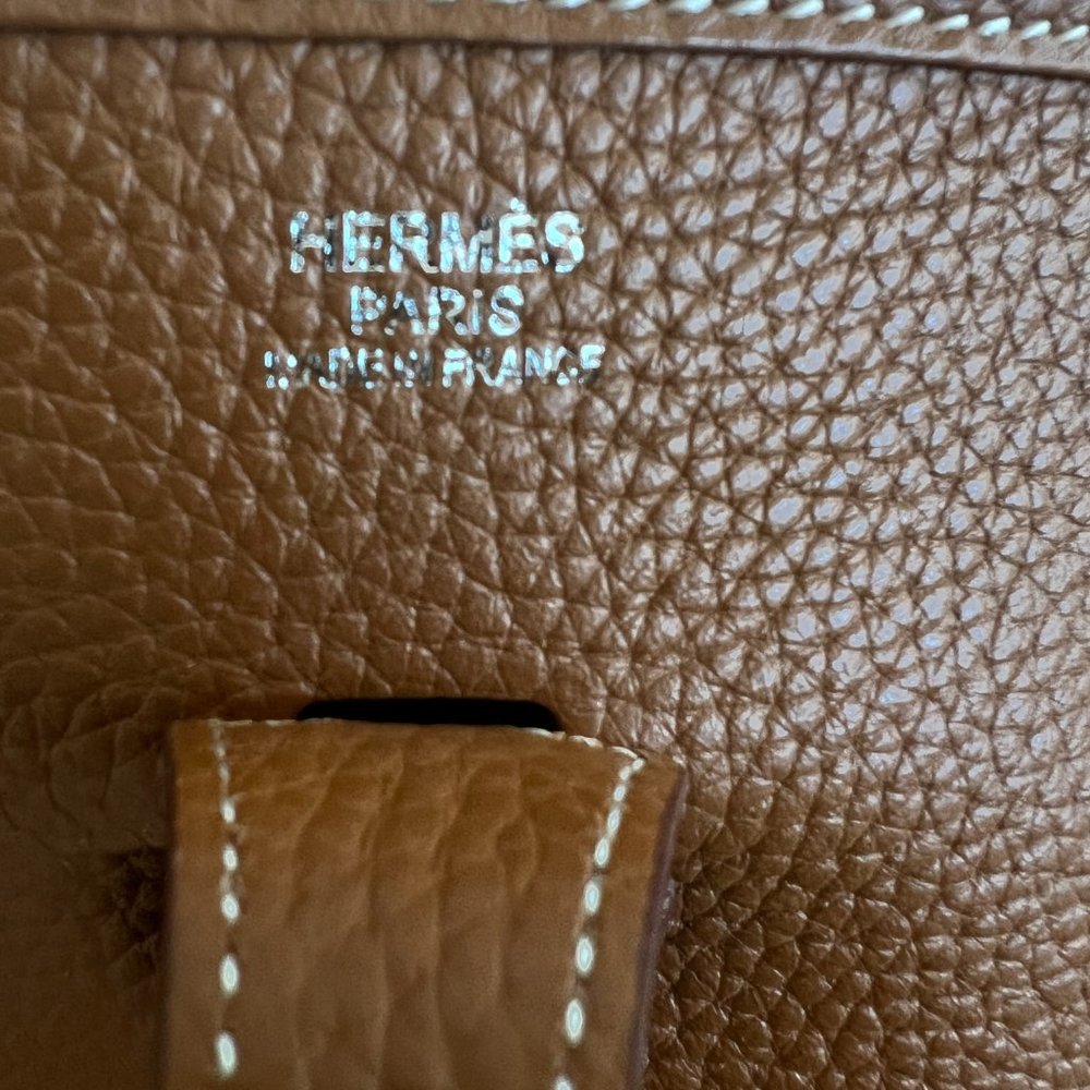 Evelyne III PM Gold Clemence Bag w/ Silver Hardware - Picture 12 of 16